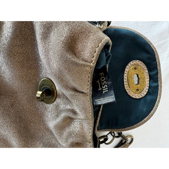 Fossil Gold Metallic Leather Small crossbody bag purse with brass buckle - Picture 4 of 8